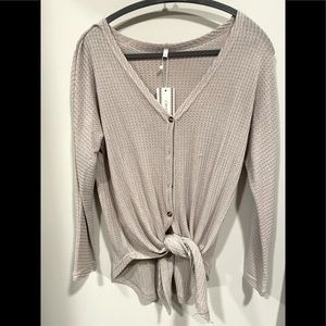 BNWT thermal knot long sleeve S